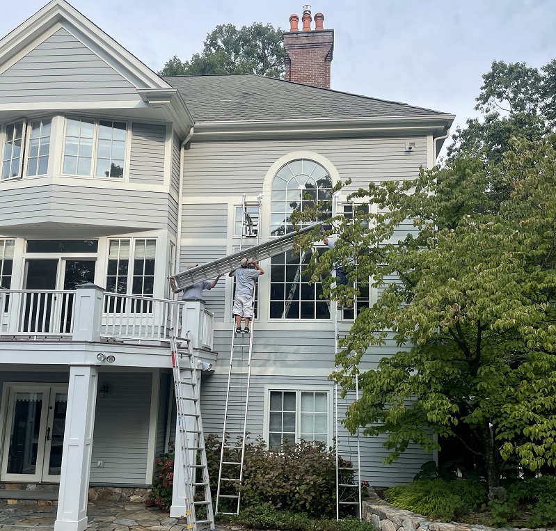 Setting up stagging for the window replacement 